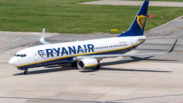 9H-QAX:Boeing 737-800:Ryanair
